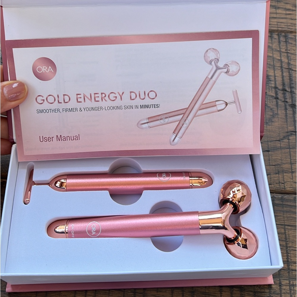 NWT Ora Gold Energy Duo 360 Degree Roller and Microcurrent T-Bar